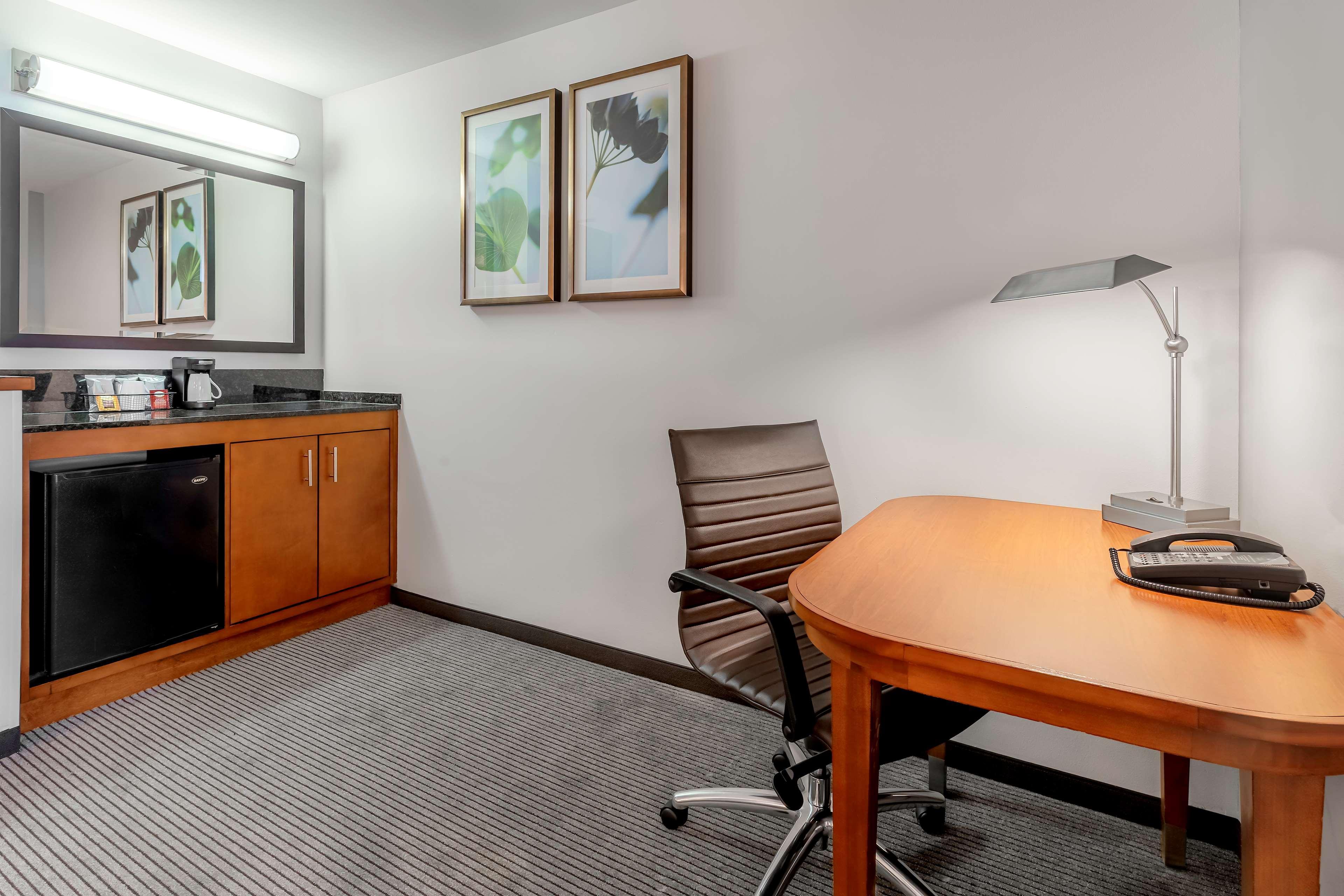 Hyatt Place Salt Lake City Airport Екстериор снимка
